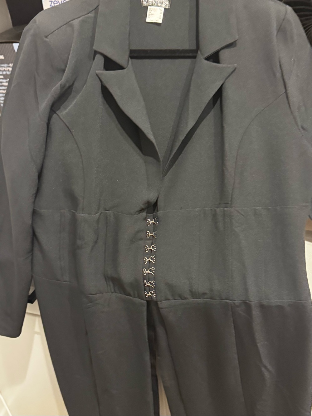 Venus Black Hook-and-Eye Longline jacket